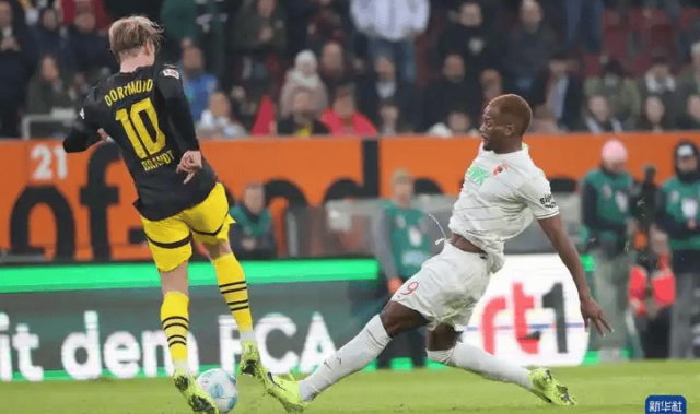 德甲周六017前瞻：汉堡主场迎奥格斯堡！12名VS10名，1分之差谁能终结低迷？