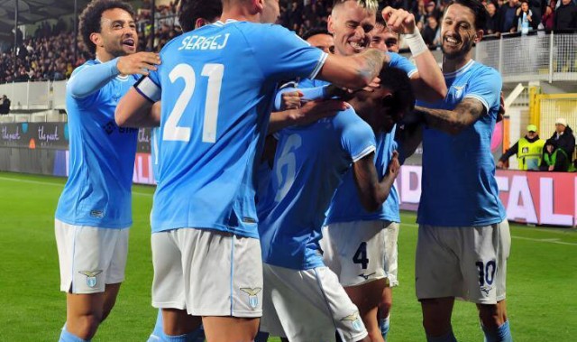 意甲第32轮前瞻：热那亚的保级决战与那不勒斯的争冠之路