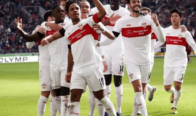 德甲焦点战：斯图加特火力全开，沃夫斯堡深陷保级泥潭谁能突围？