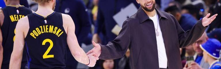 曝库里预计对阵火箭复出 因膝伤已缺席超两个月