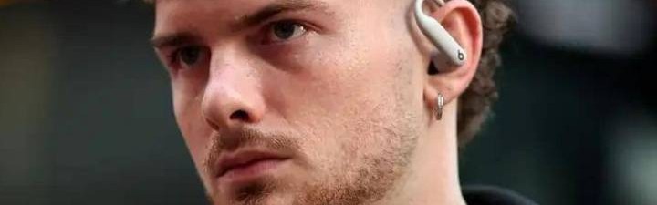 为何哈维·埃利奥特的阿斯顿维拉“噩梦”恐难终结 利物浦酝酿一月转会窗计划