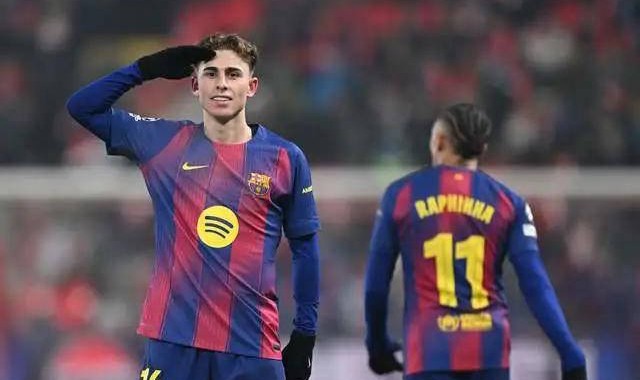 巴萨4-2力克布拉格斯拉维亚，莱万抢眼表现弗里克换人见效