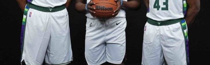 雄鹿签下字母弟 历史上首次三兄弟同队效力