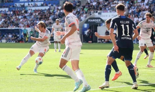 拜仁7连胜开局！德甲跨季14场不败，3战霍芬海姆全胜，凯恩戴帽