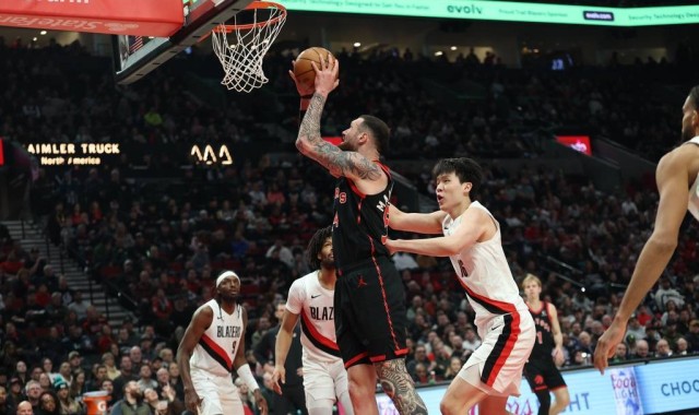 杨瀚森0分3板夏普21+7 开拓者主场不敌猛龙